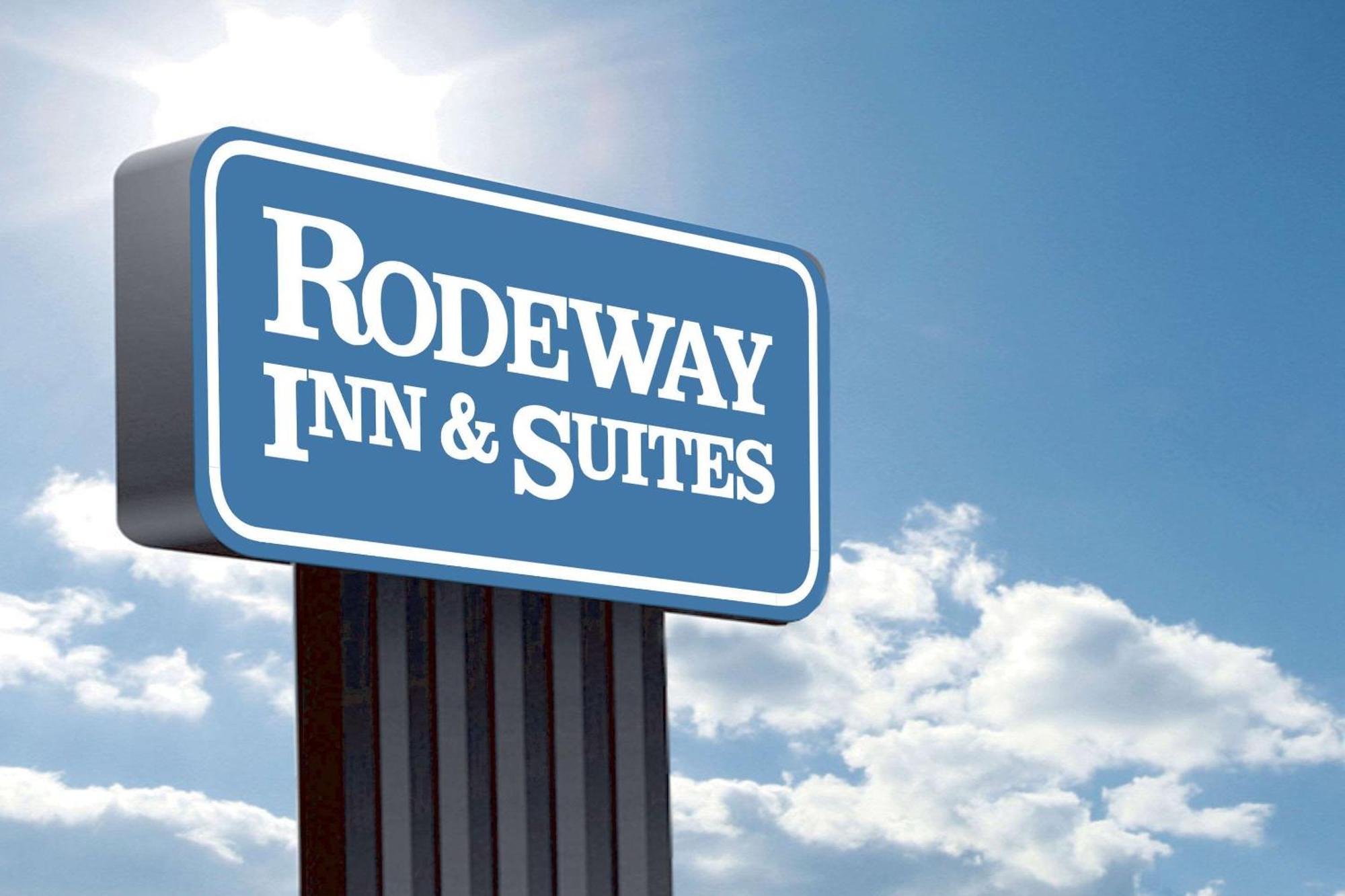 Rodeway Inn & Suites Saginaw Buitenkant foto